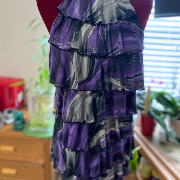 Marbled Satiny Sparkle design: Halter Tie Sparkle Tierred Ruffled Top VTG - Picture 3 of 9